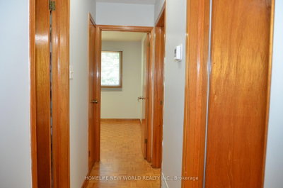 6 Privet Road • Toronto, ON photo 7