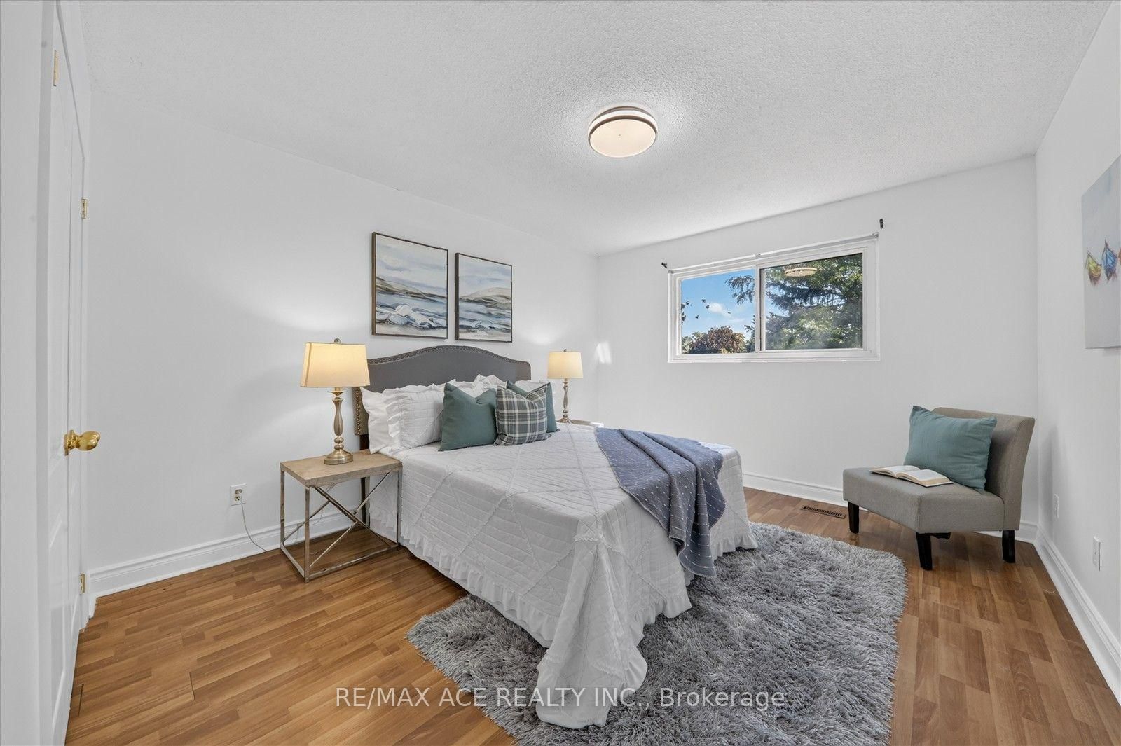 2330 Glastonbury Road S • Burlington, ON photo 18