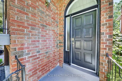 2330 Glastonbury Road S • Burlington, ON photo 5