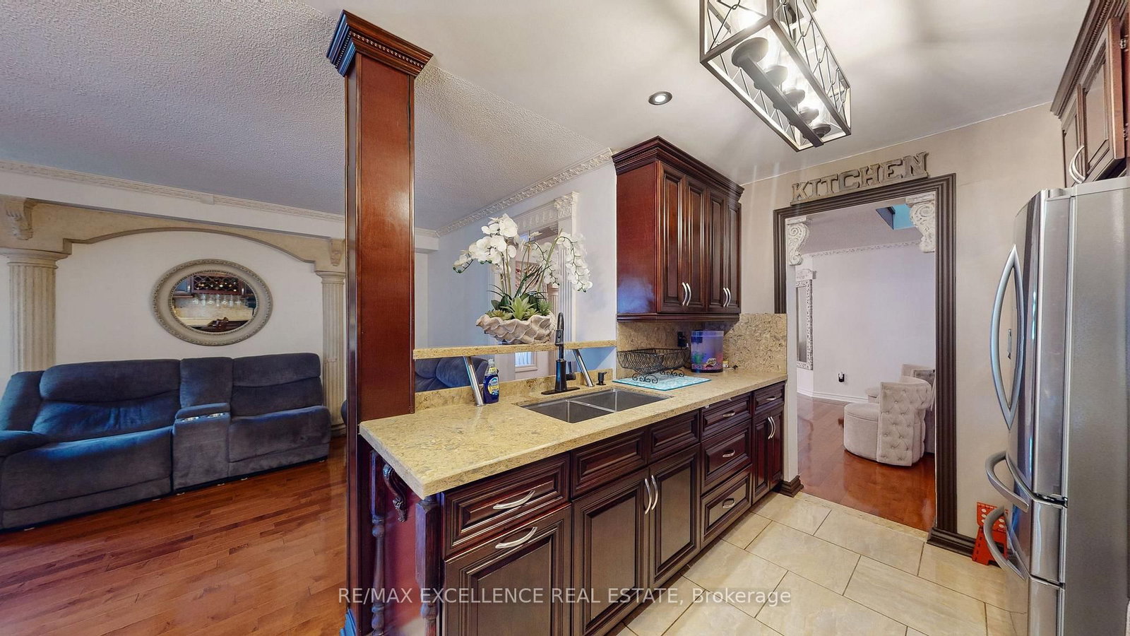 12 Prado Court • Toronto, ON photo 12