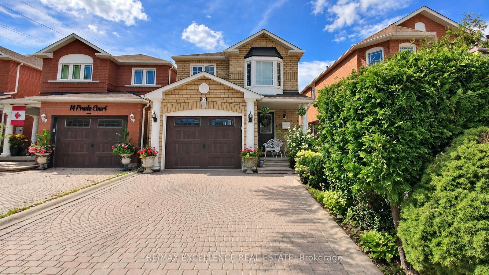 12 Prado Court • Toronto, ON photo 2