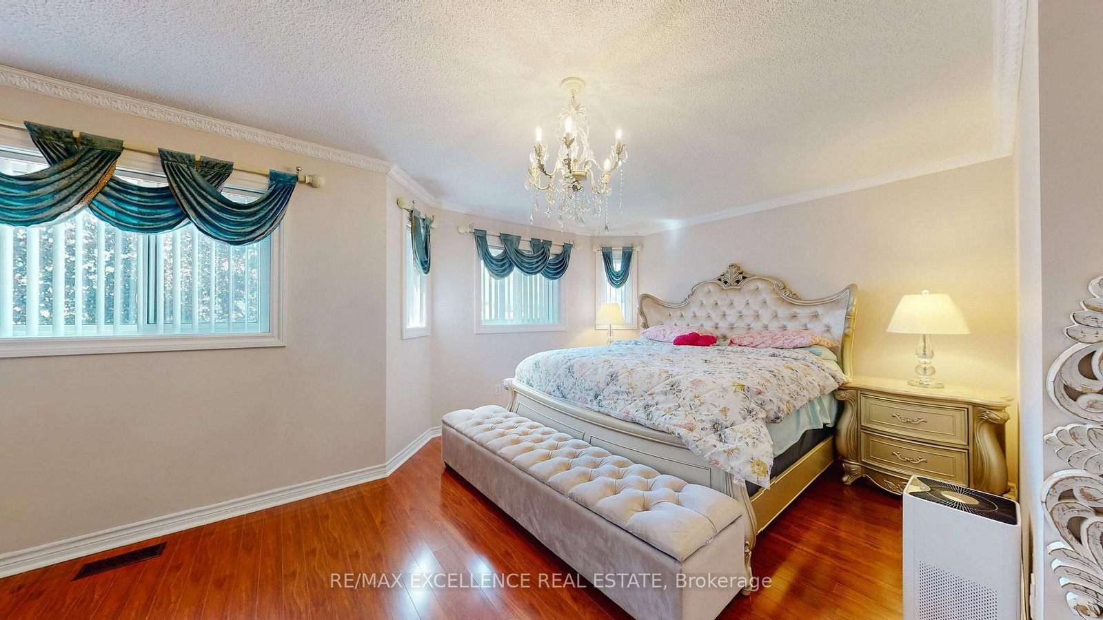 12 Prado Court • Toronto, ON photo 21