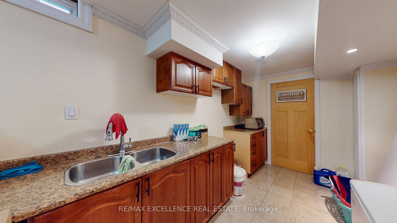 12 Prado Court • Toronto, ON photo 33