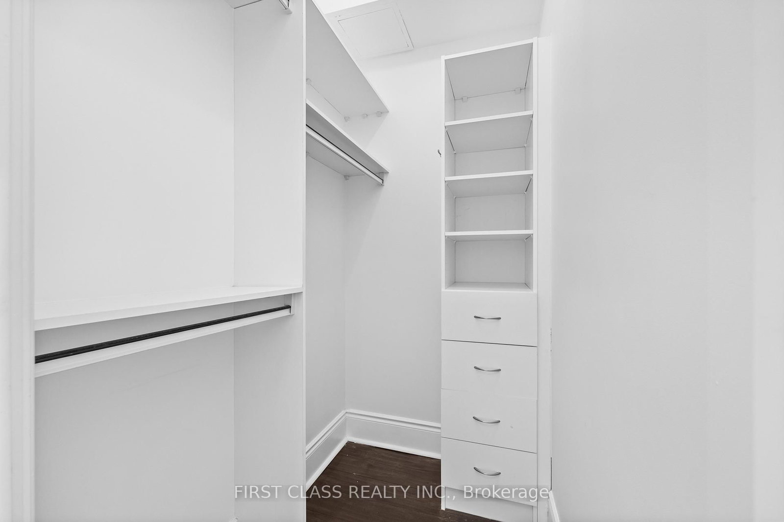 16 Brookers Lane • #PH3 • Toronto, ON photo 16