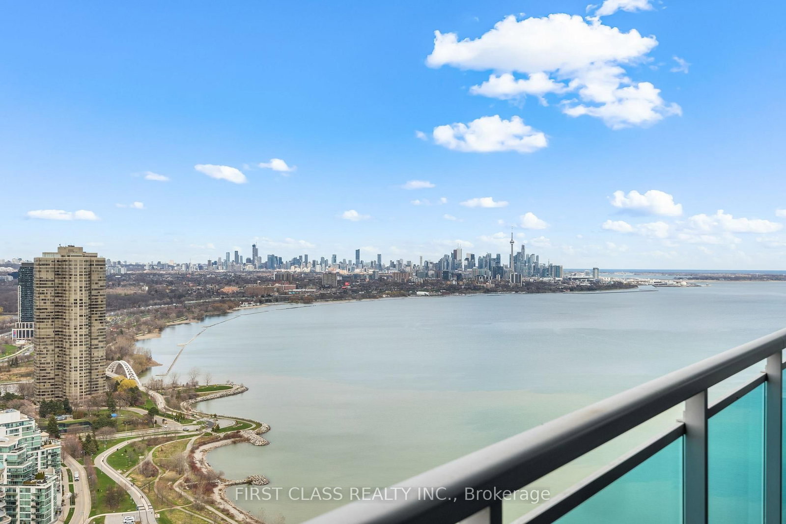 16 Brookers Lane • #PH3 • Toronto, ON photo 6