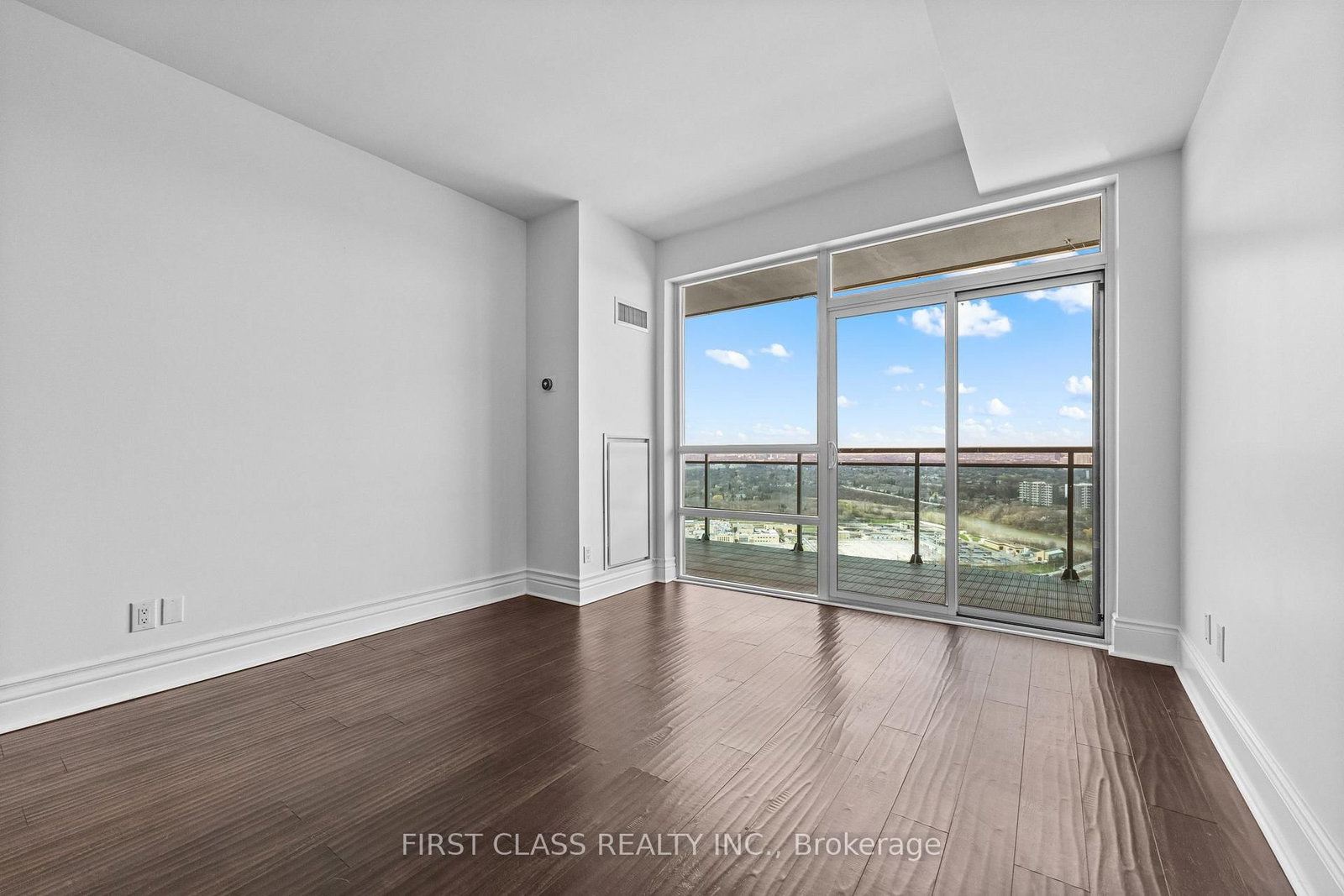 16 Brookers Lane • #PH3 • Toronto, ON photo 8