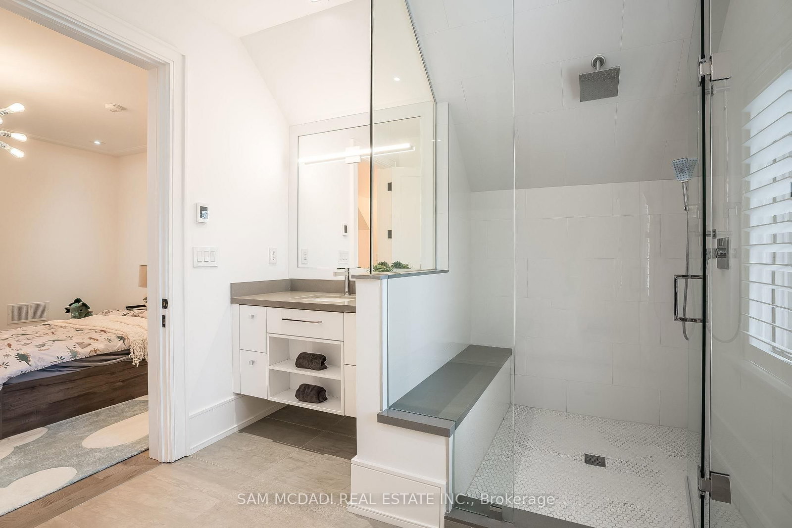 231 Wedgewood Drive • Oakville, ON photo 39