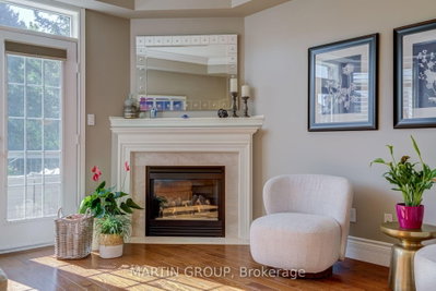 2328 Woodfield Oakville,ON L6H 6Y6 — Photo 11