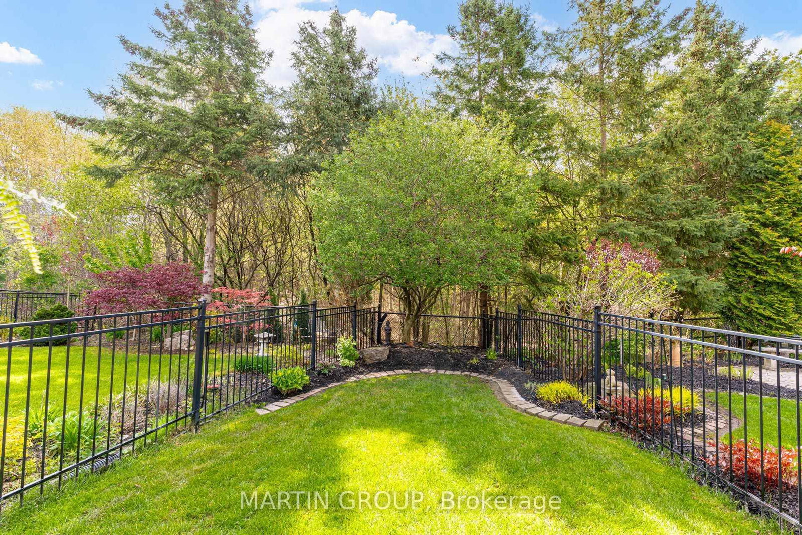 2328 Woodfield Road • Oakville, ON photo 4