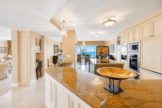 2045 Lake Shore Boulevard W • #3705 • Toronto, ON photo 9