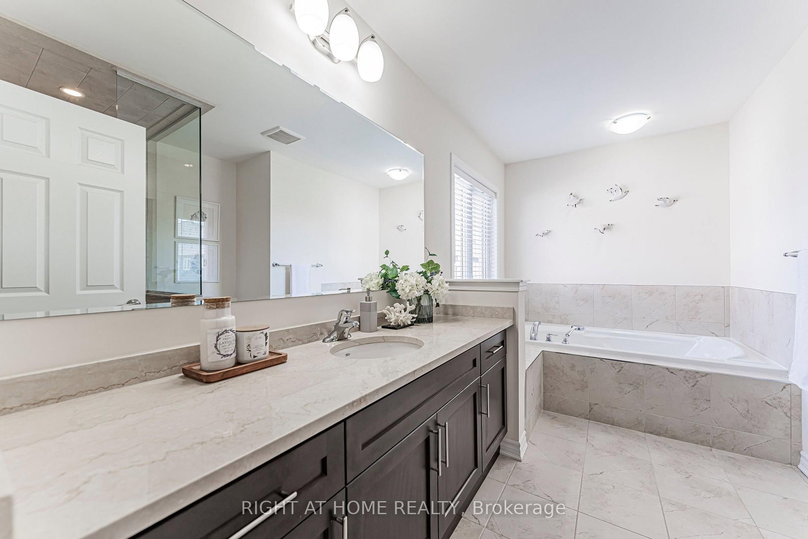 1249 Leger Way • Milton, ON photo 22