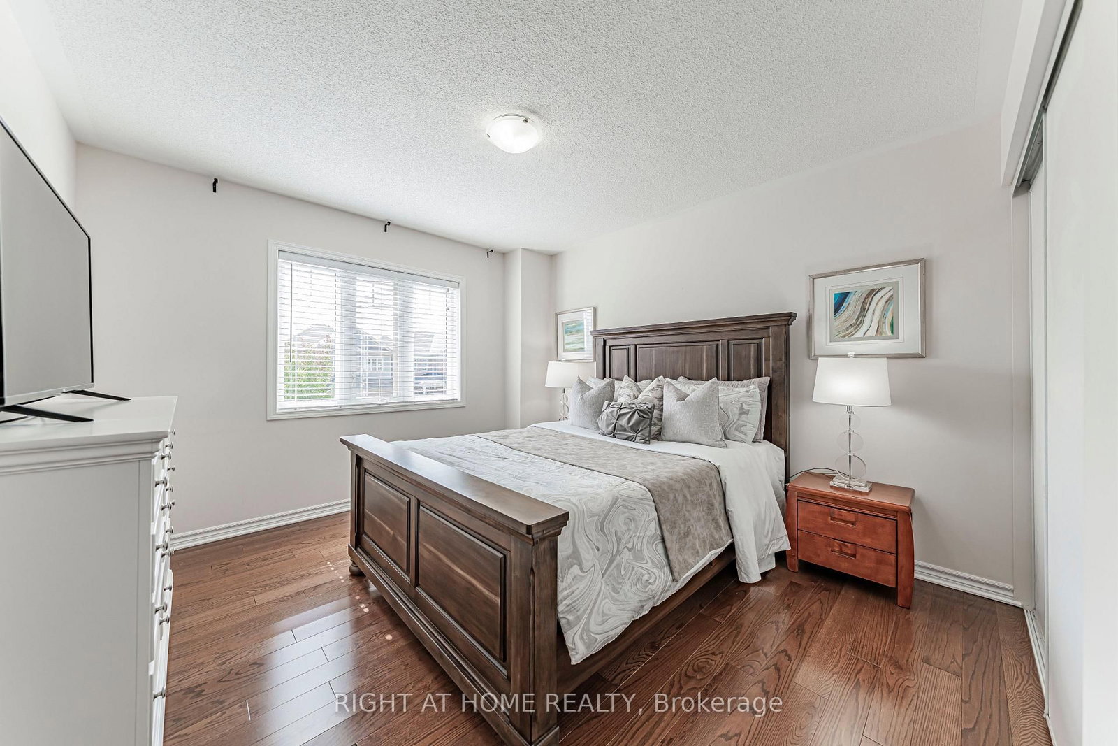 1249 Leger Way • Milton, ON photo 26