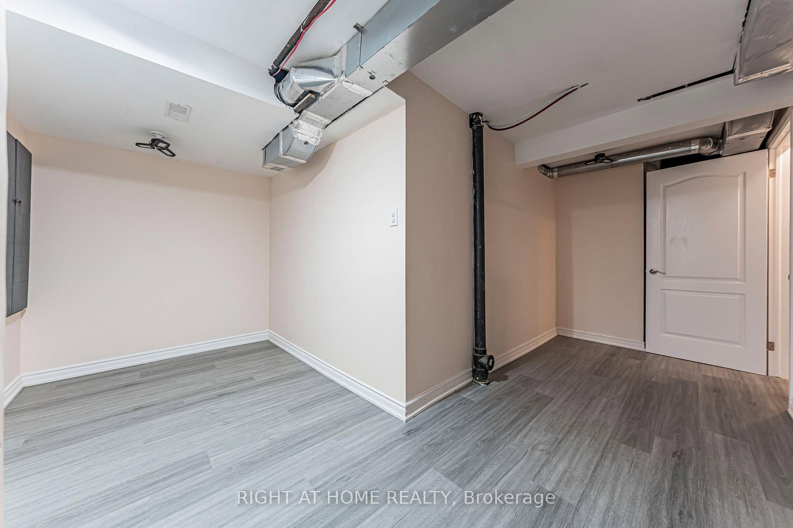 1249 Leger Way • Milton, ON photo 33