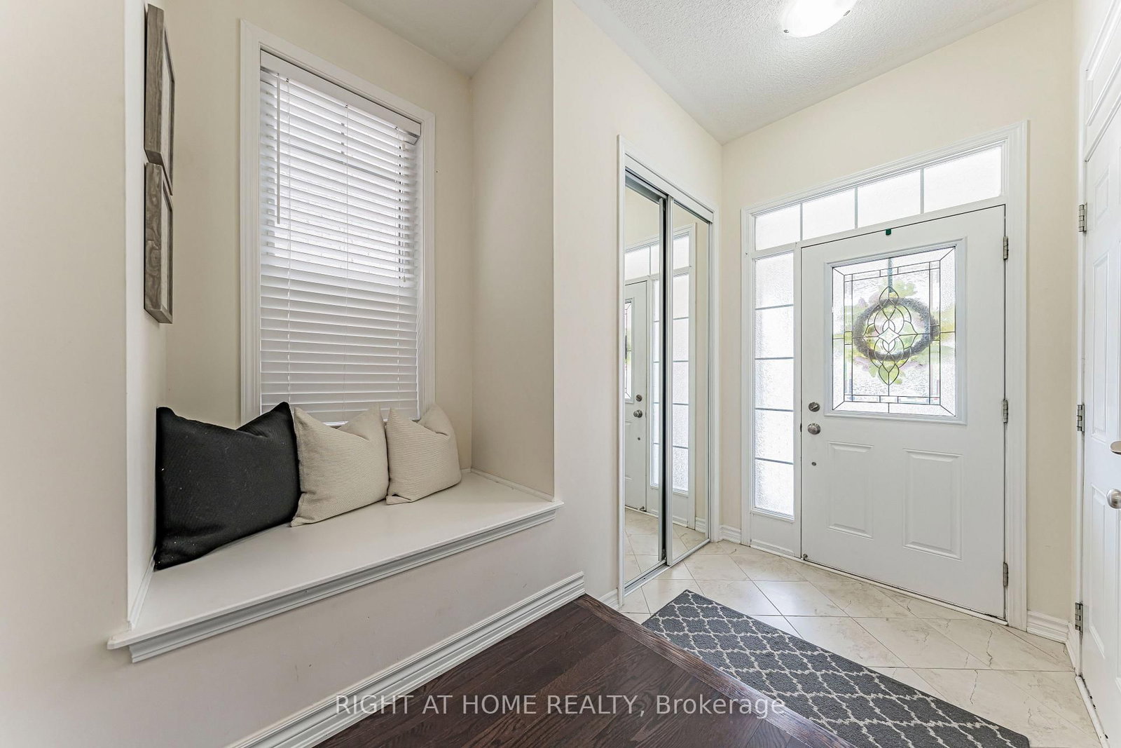 1249 Leger Way • Milton, ON photo 4