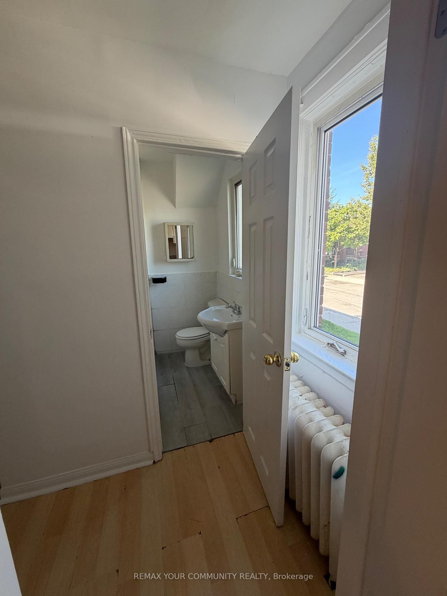 127 Morrison Ave, Toronto, view 12