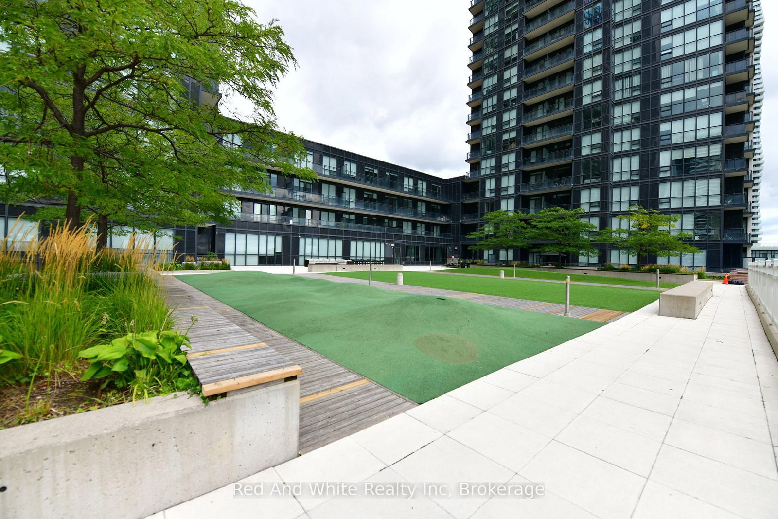 2005-510 Curran Pl, Mississauga, view 10
