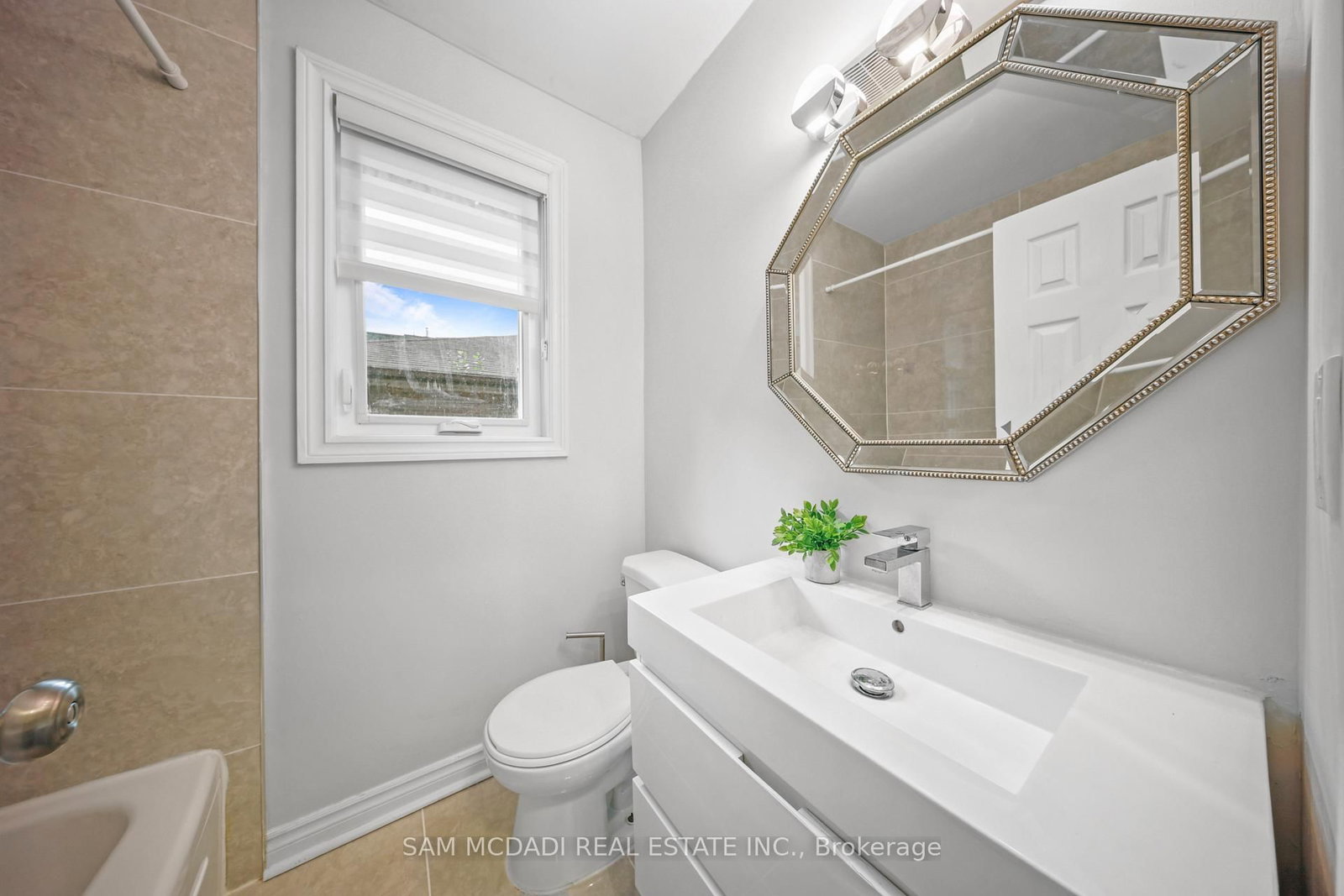 1207 Pinegrove Road • Oakville, ON photo 17