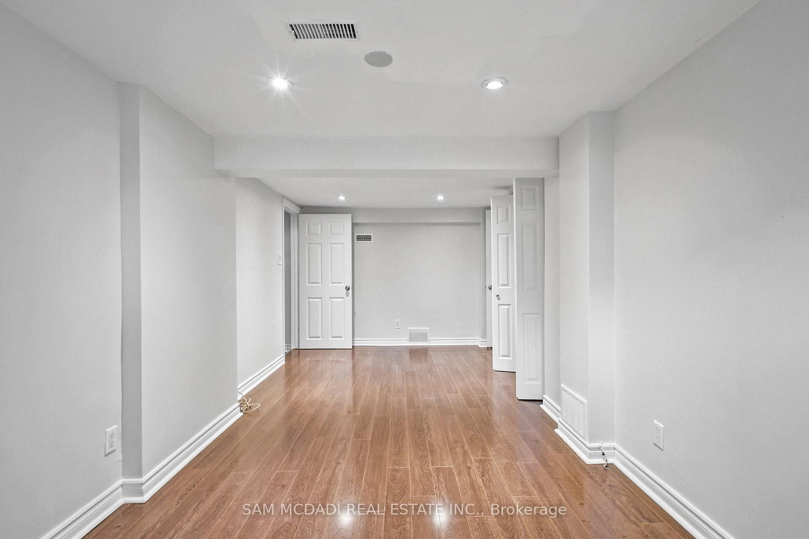 1207 Pinegrove Road • Oakville, ON photo 23