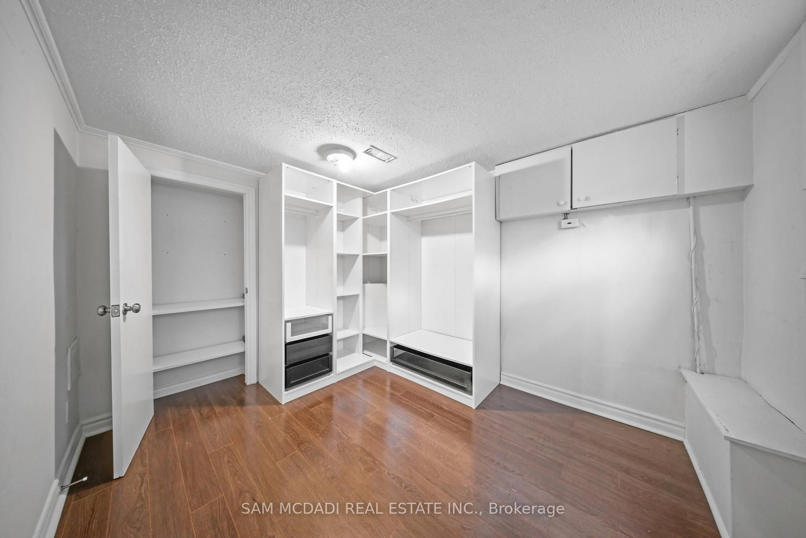 1207 Pinegrove Road • Oakville, ON photo 24