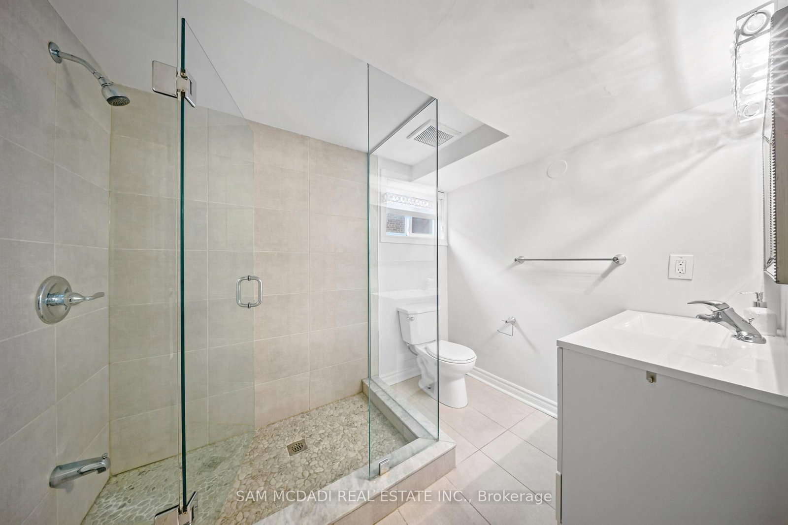 1207 Pinegrove Road • Oakville, ON photo 25
