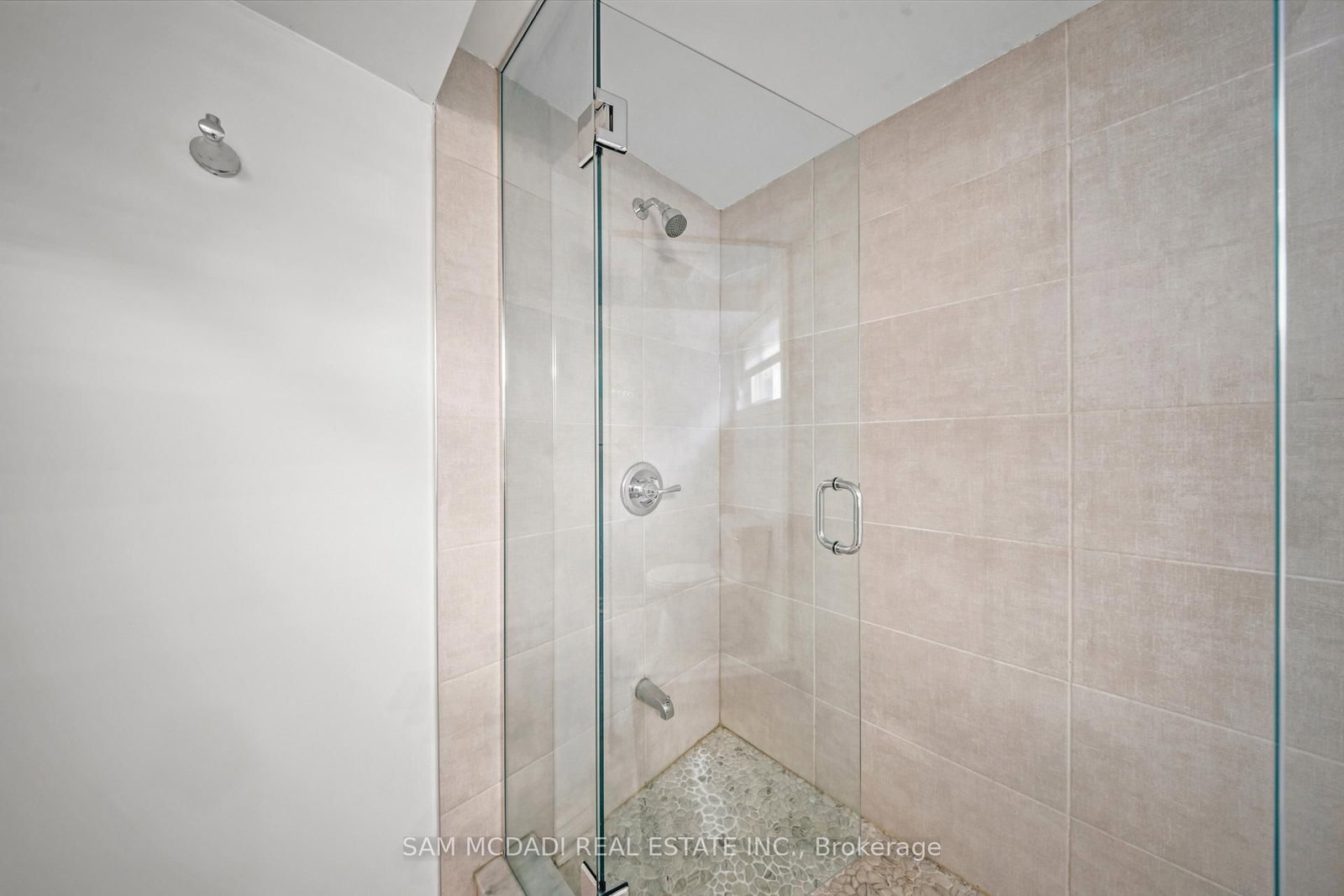 1207 Pinegrove Road • Oakville, ON photo 26