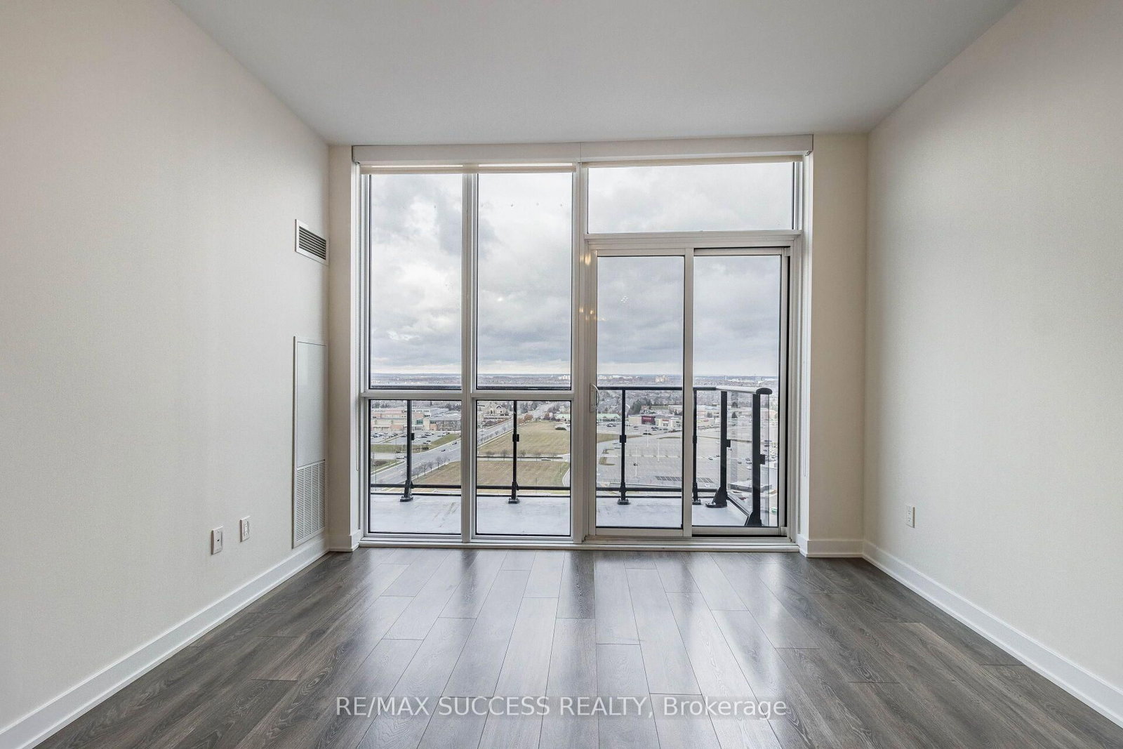 4655 Glen Erin Dr, Mississauga, view 16