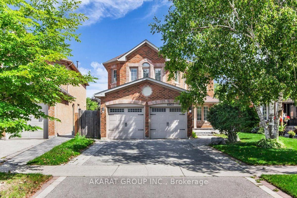 6907 Gracefield Drive • Mississauga, ON photo 1