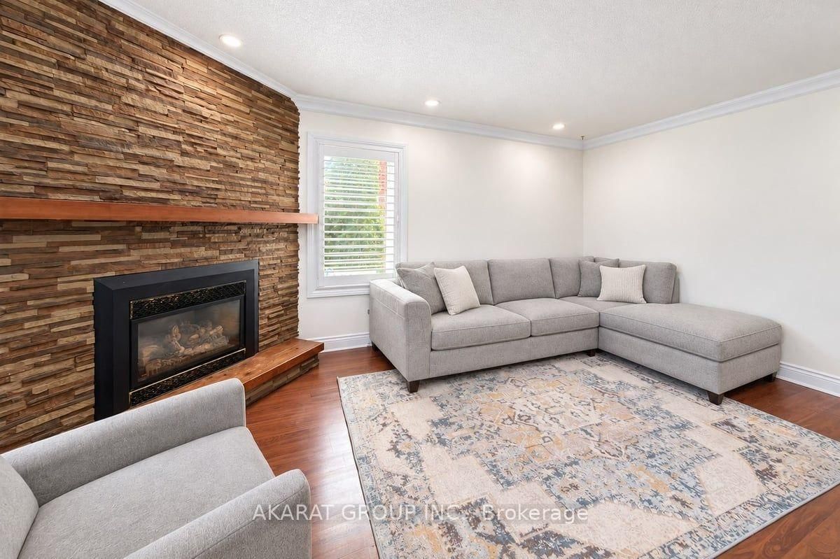 6907 Gracefield Drive • Mississauga, ON photo 11