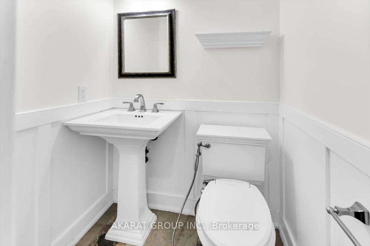 6907 Gracefield Drive • Mississauga, ON photo 16