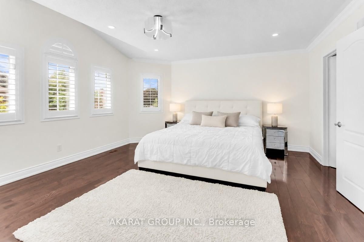 6907 Gracefield Drive • Mississauga, ON photo 18