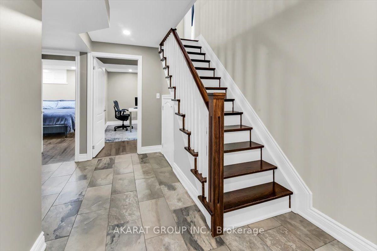 6907 Gracefield Drive • Mississauga, ON photo 29