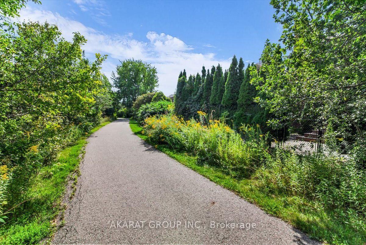 6907 Gracefield Drive • Mississauga, ON photo 43
