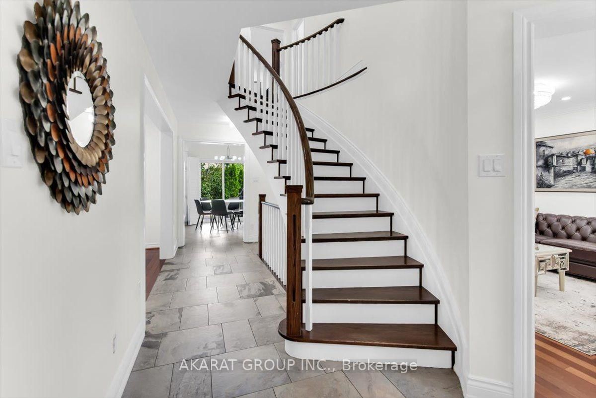 6907 Gracefield Drive • Mississauga, ON photo 6