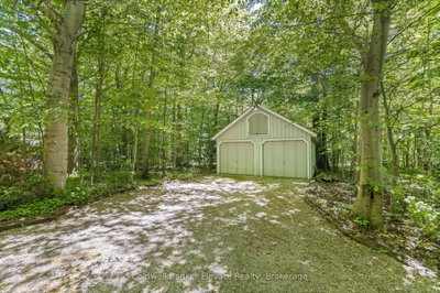 9761 Eighth Line • Halton Hills, ON photo 3