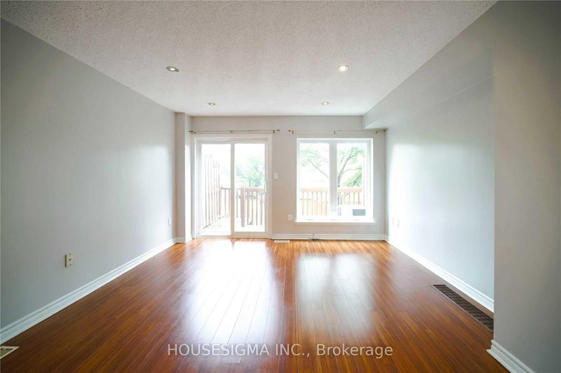 21 - 80 Strathaven Drive