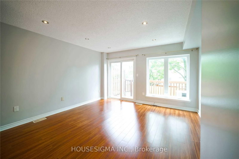 21 - 80 Strathaven Drive