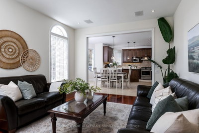 147 Innville Oakville,ON L6L 0B8 — Photo 14
