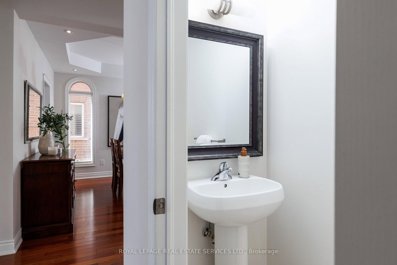 147 Innville Crescent • Oakville, ON photo 15