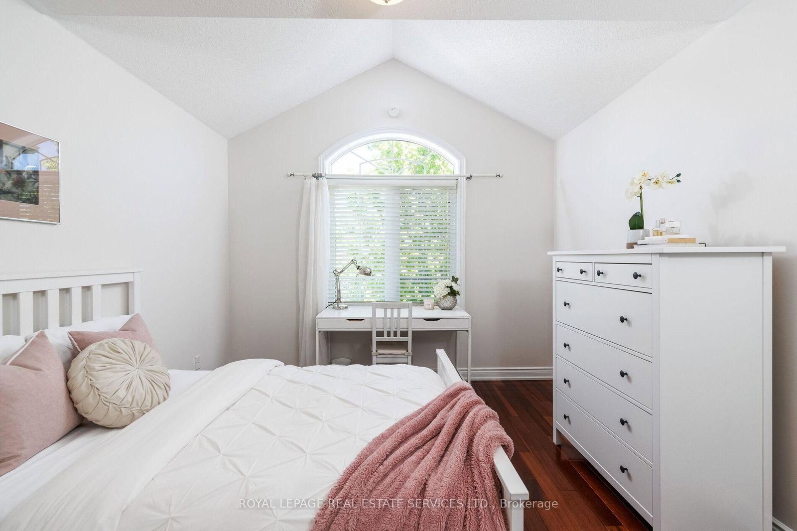 147 Innville Crescent • Oakville, ON photo 32