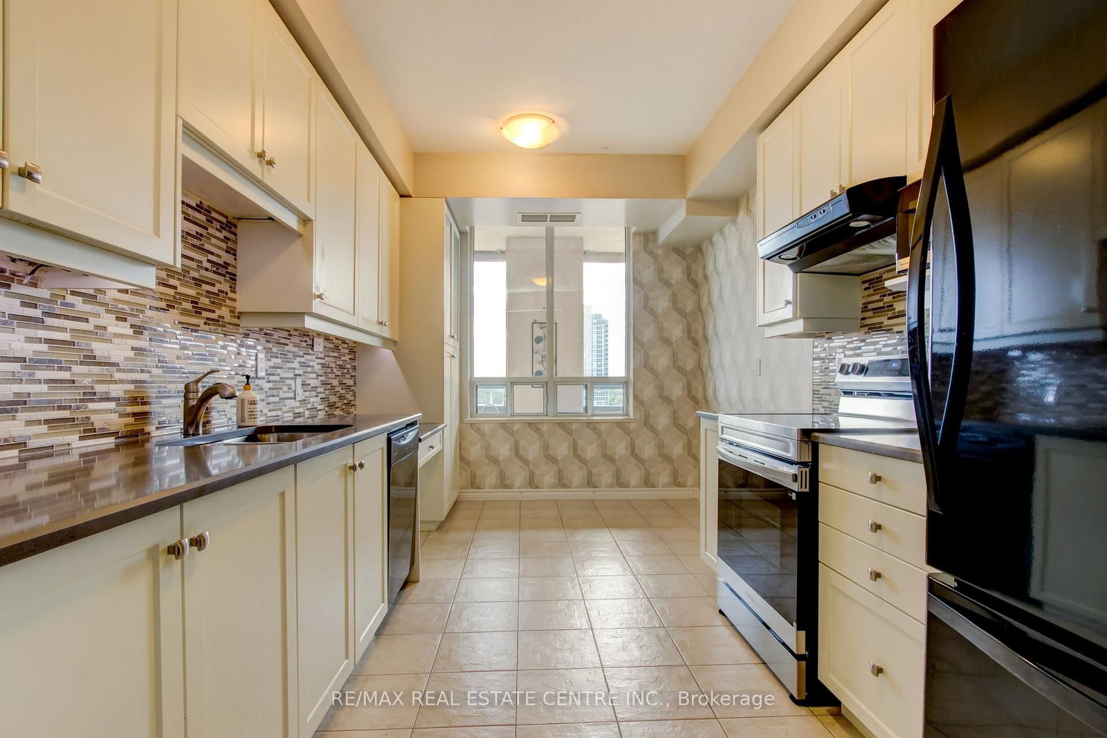 1 Belvedere Court • #1202 • Brampton, ON photo 17