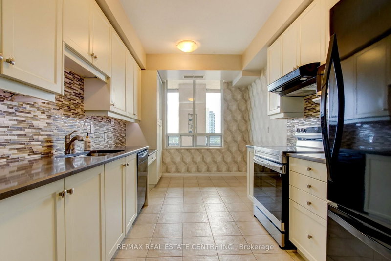 1 Belvedere Brampton,ON L6V 4M6 — Photo 17