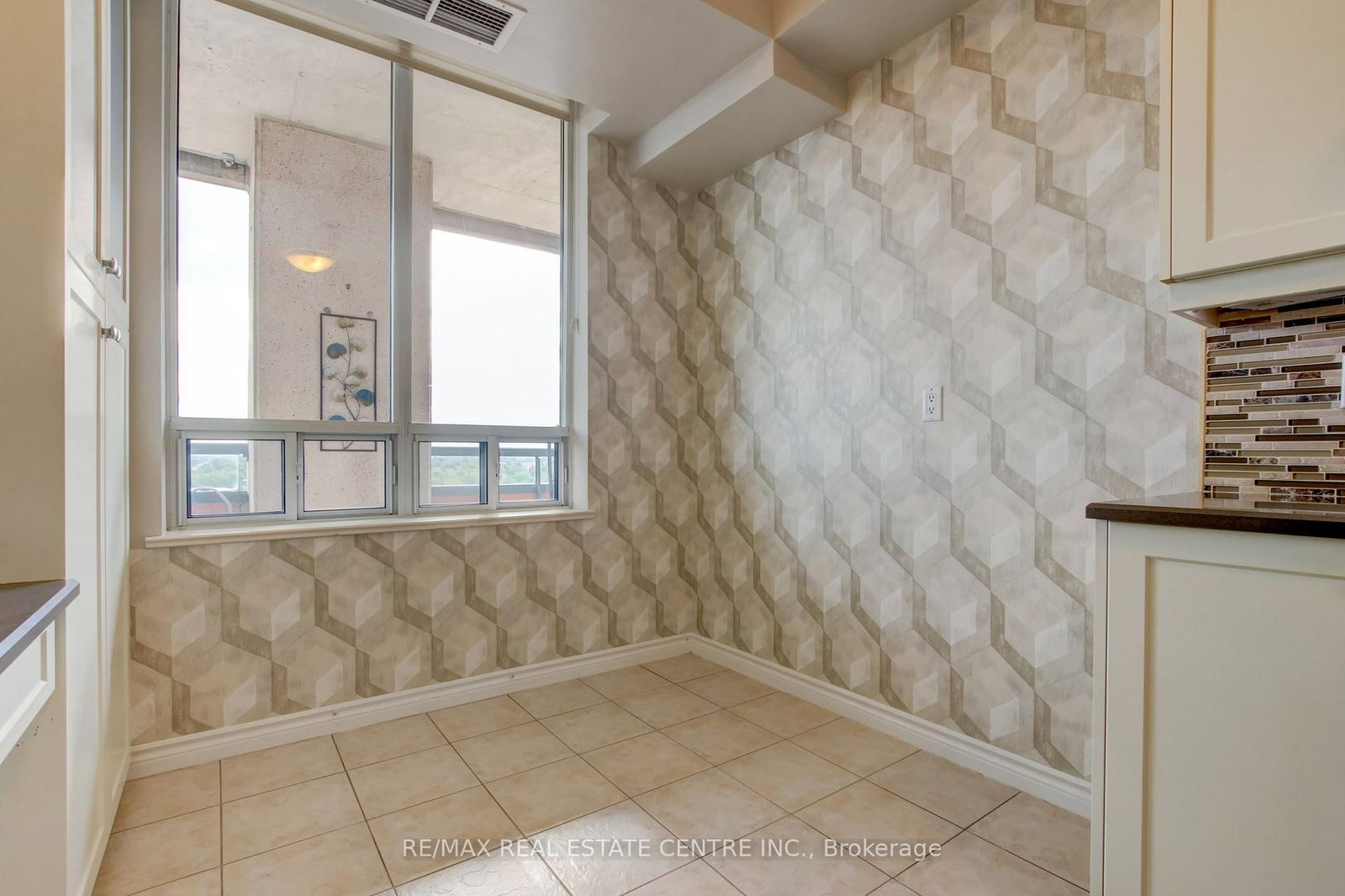 1 Belvedere Court • #1202 • Brampton, ON photo 20