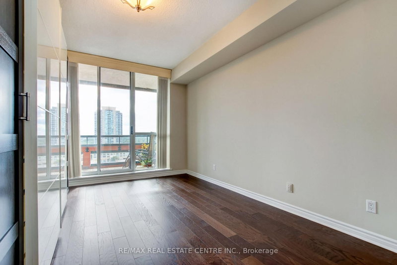 1 Belvedere Brampton,ON L6V 4M6 — Photo 23