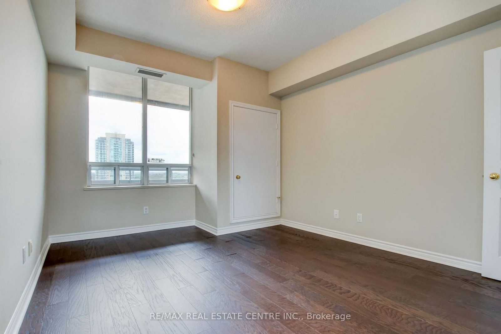 1 Belvedere Court • #1202 • Brampton, ON photo 32