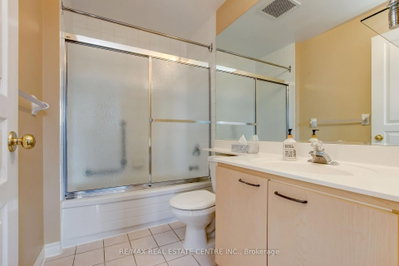 1 Belvedere Brampton,ON L6V 4M6 — Photo 34