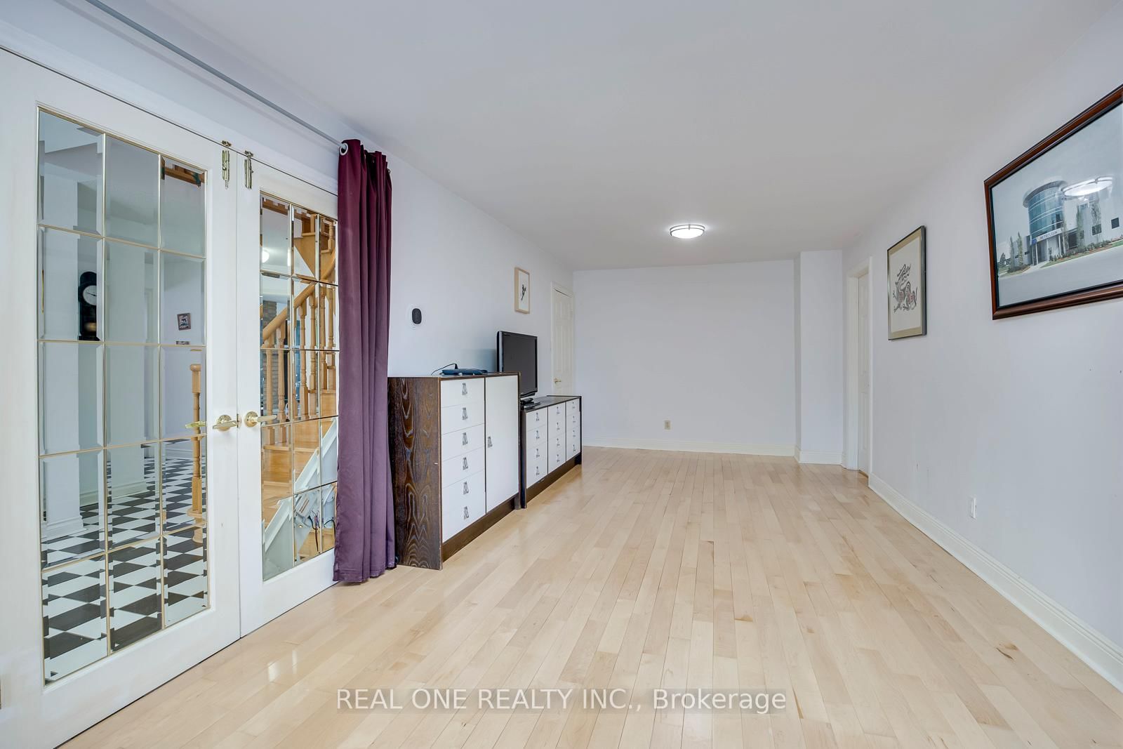 71 Stock Avenue • Toronto, ON photo 14