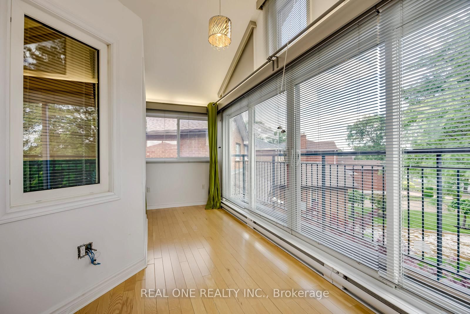 71 Stock Avenue • Toronto, ON photo 27
