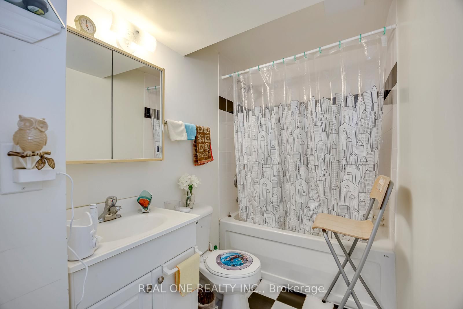 71 Stock Avenue • Toronto, ON photo 45