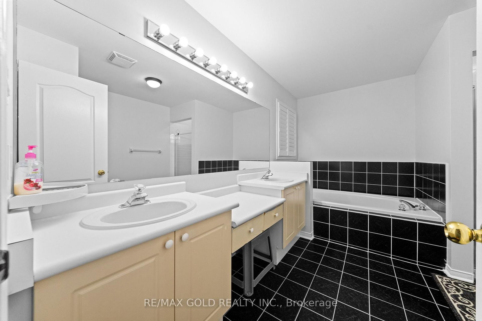 9 Squirreltail Way • Brampton, ON photo 29