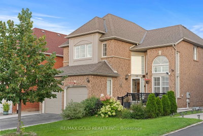 9 Squirreltail Way • Brampton, ON photo 3